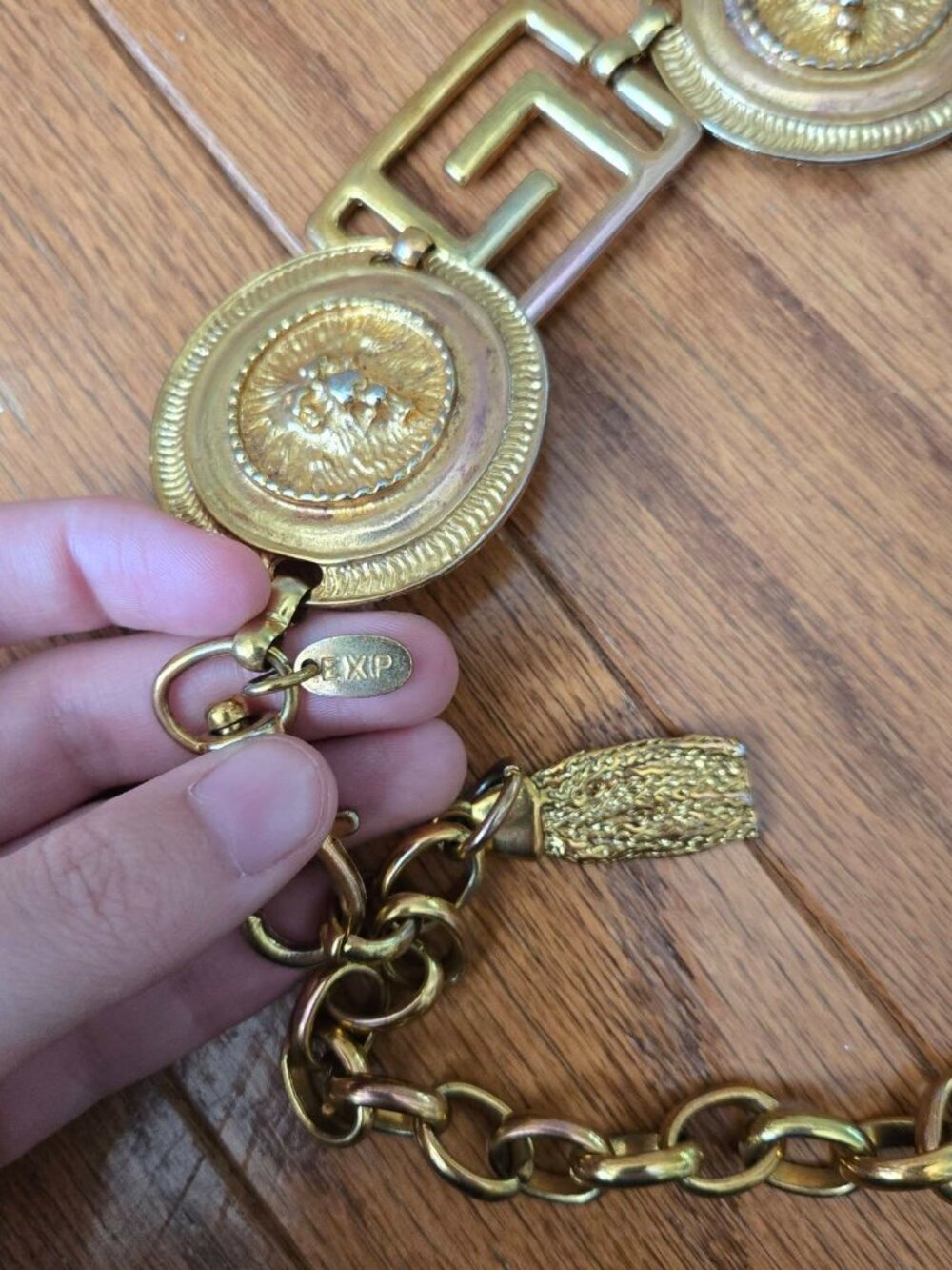 Express Vintage Gold Lion Head Medallion Chunky Chain Belt - Picture 12 of 12